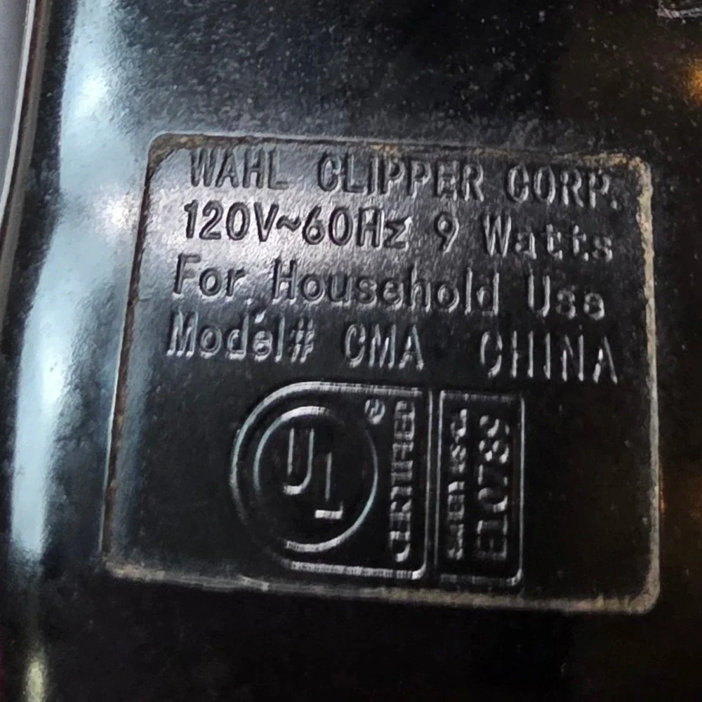 Wahl CMA Corded Hair Clipper Precision Blade Silver Burgundy with Conair Case A2